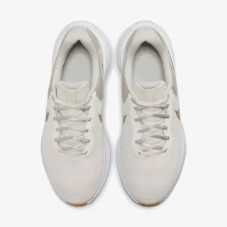 Nike Revolution 7 
