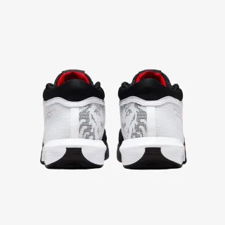 Nike LeBron Witness VIII 