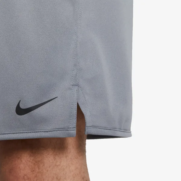 Nike Kratke hlače Totality Dri-FIT Unlined Versatile 