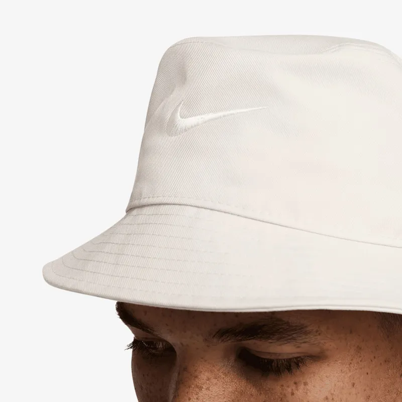 Nike Apex 