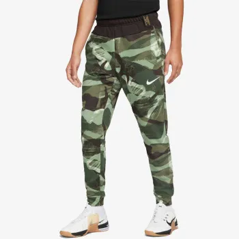 M NK DF FLC PANT TAPER CAMO