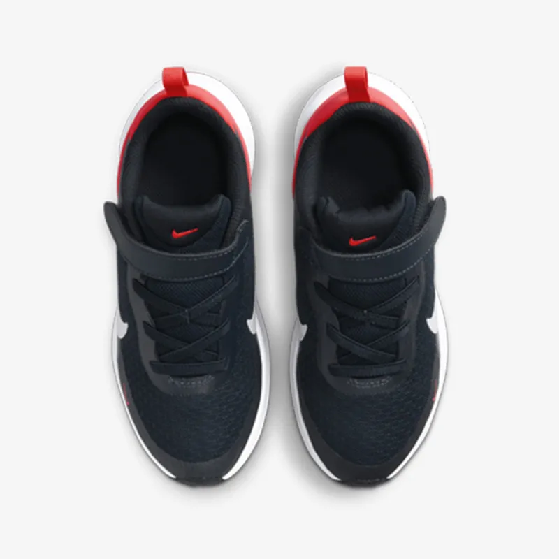 Nike Revolution 7 