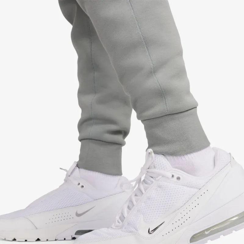 Nike Tech Fleece 