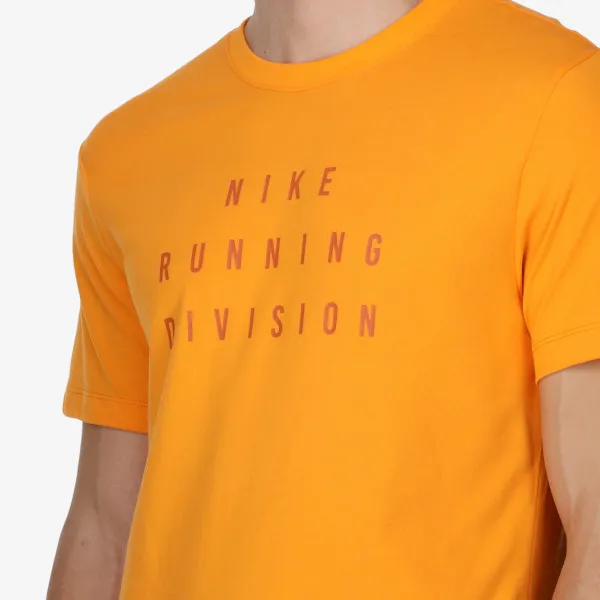 Nike T-shirt Run Division 