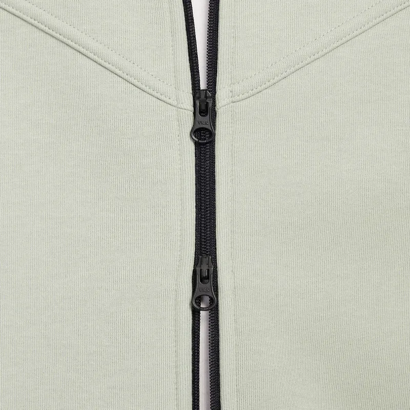 Nike Tech Fleece 