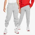 Nike Sportswear Club 