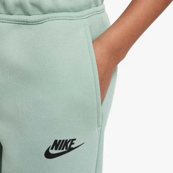 Nike Tech Fleece 