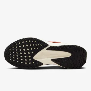 Nike Quest 6 