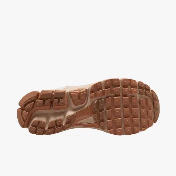 Nike Zoom Vomero 5 