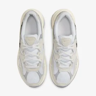 Nike Al8 