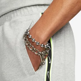 Nike Repeat 