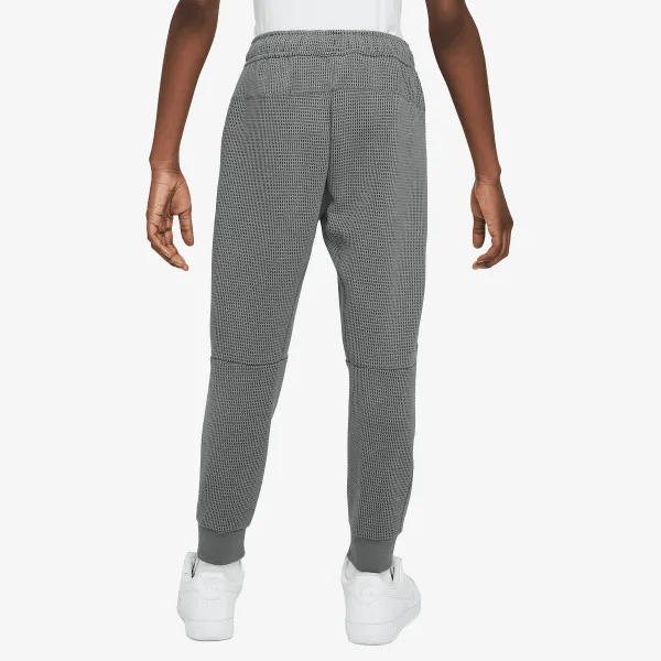 NIKE HLAČE B NSW TECH FLC PANT WINTERIZED 