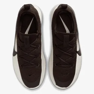 Nike LEBRON TR 1 