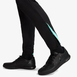 Nike Strike 