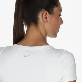 Nike One Fitted 