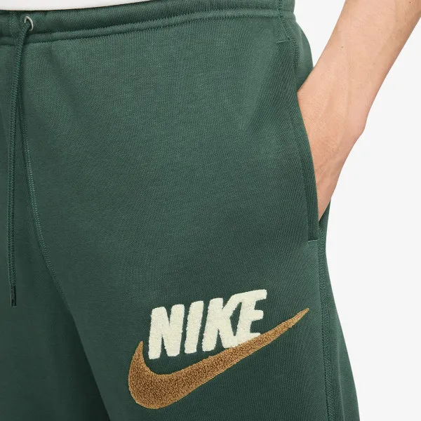 Nike Club 