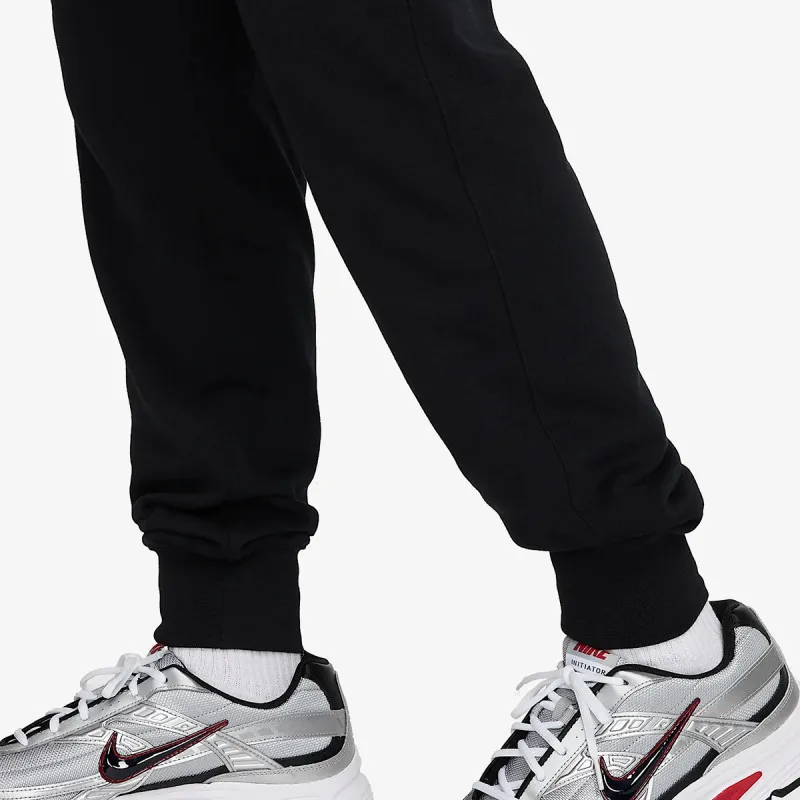 Nike Club 
