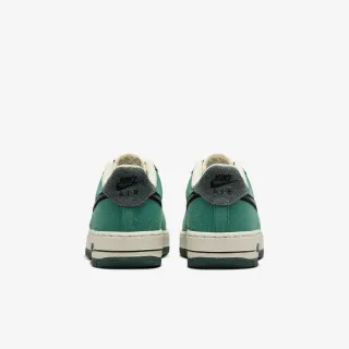 Nike Air Force 1 LV8 3 