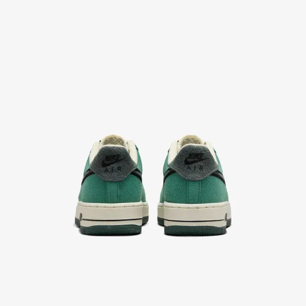 Nike Air Force 1 LV8 3 