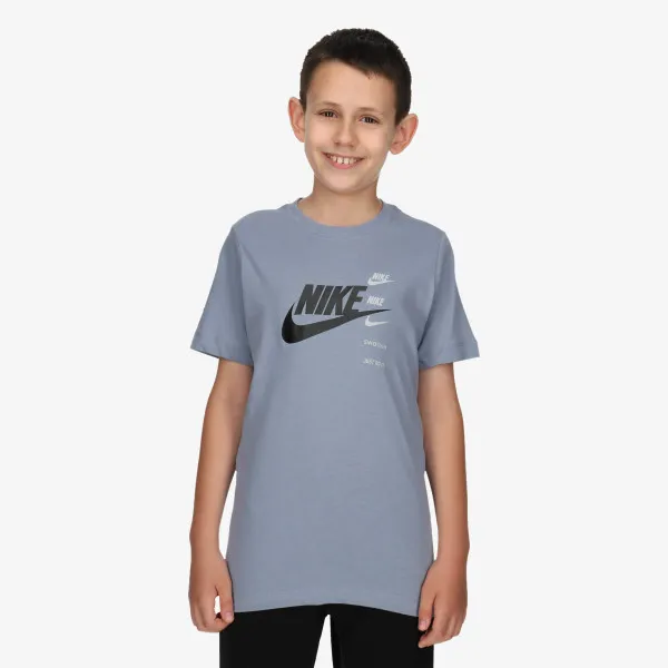 Nike T-shirt Sportswear Standard Issue 