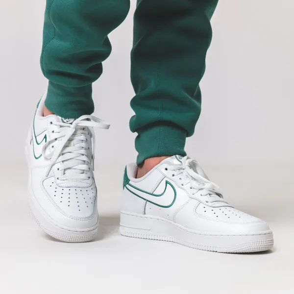 Nike Air Force 1 '07 LV8 