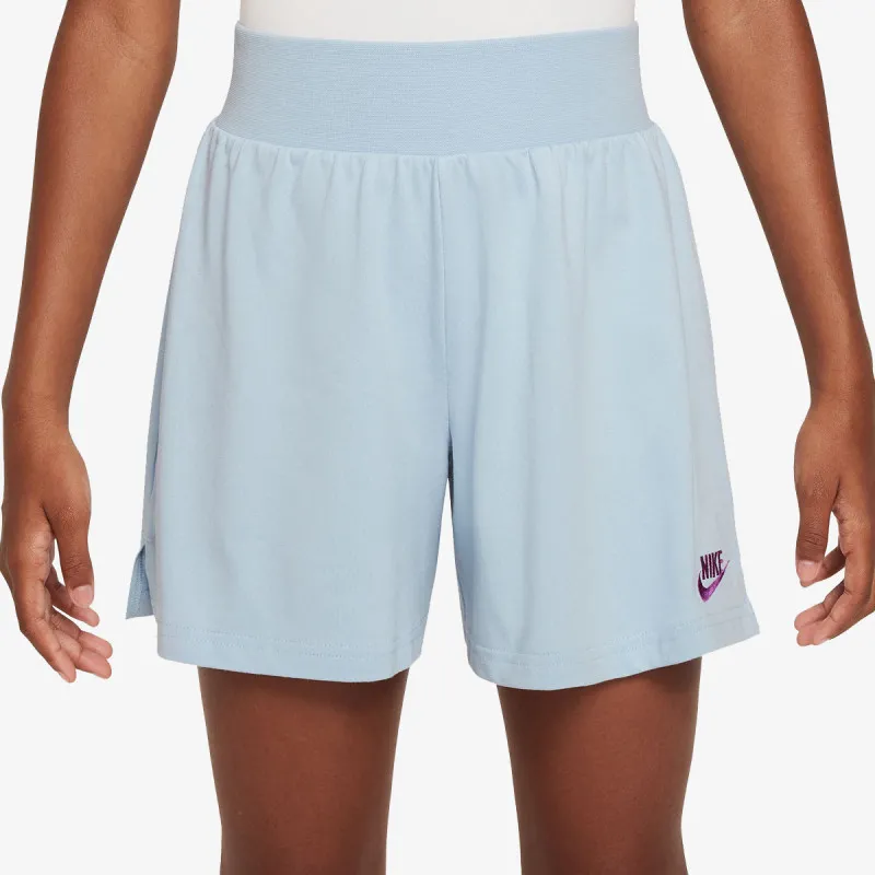 Nike Sportswear 