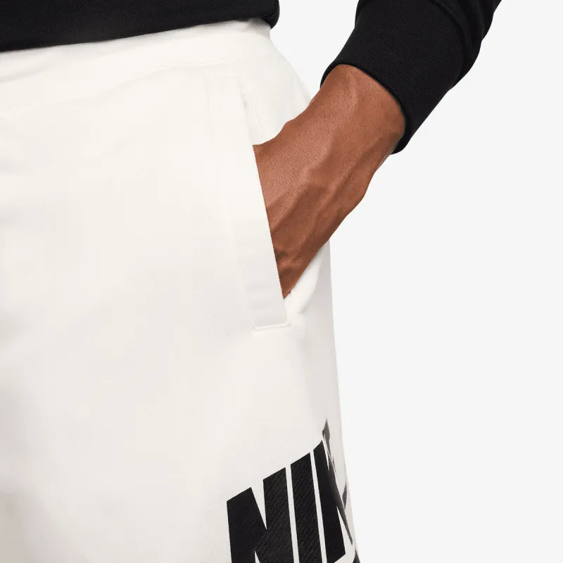 Nike Kratke hlače Club Alumni 