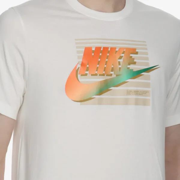 Nike Sportswear 