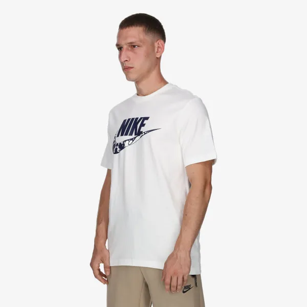 Nike Sportswear 