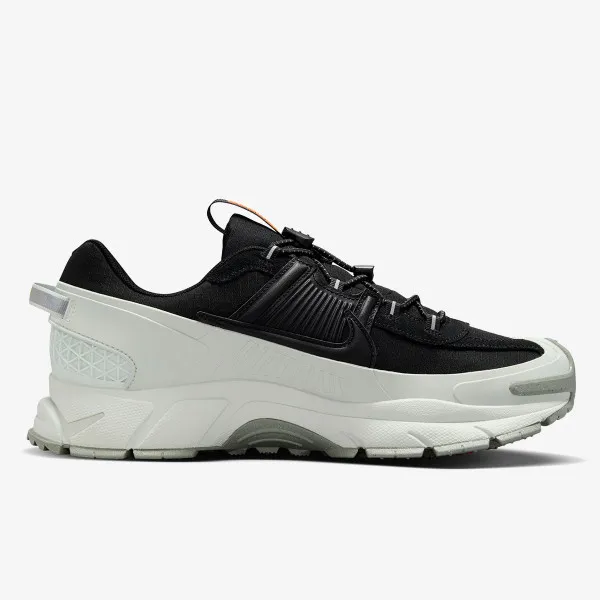 Nike VOMERO ROAM 