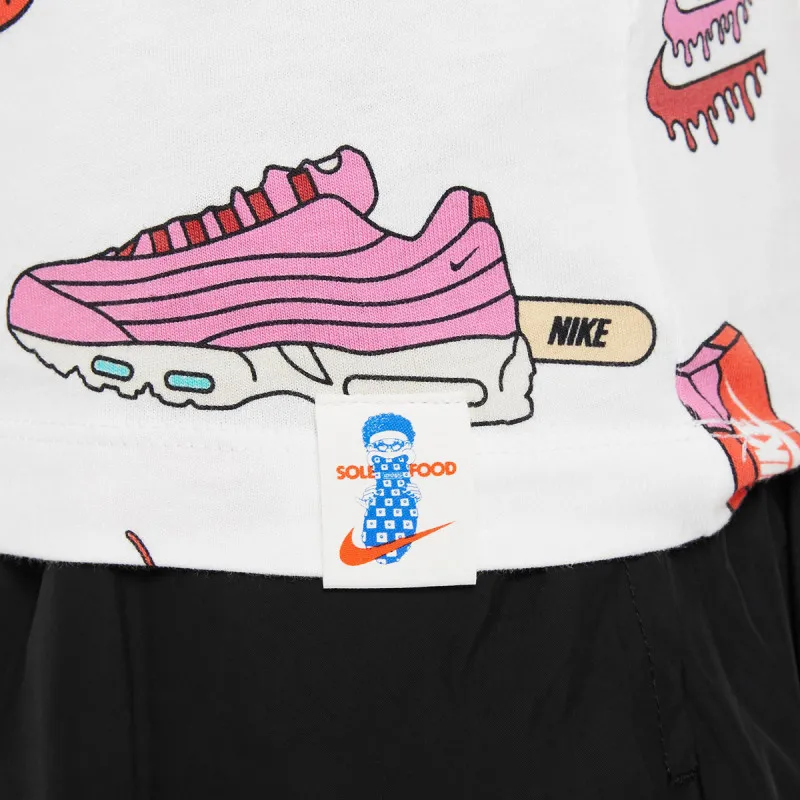 Nike Sportswear 