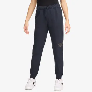 Nike Sportswear Club 