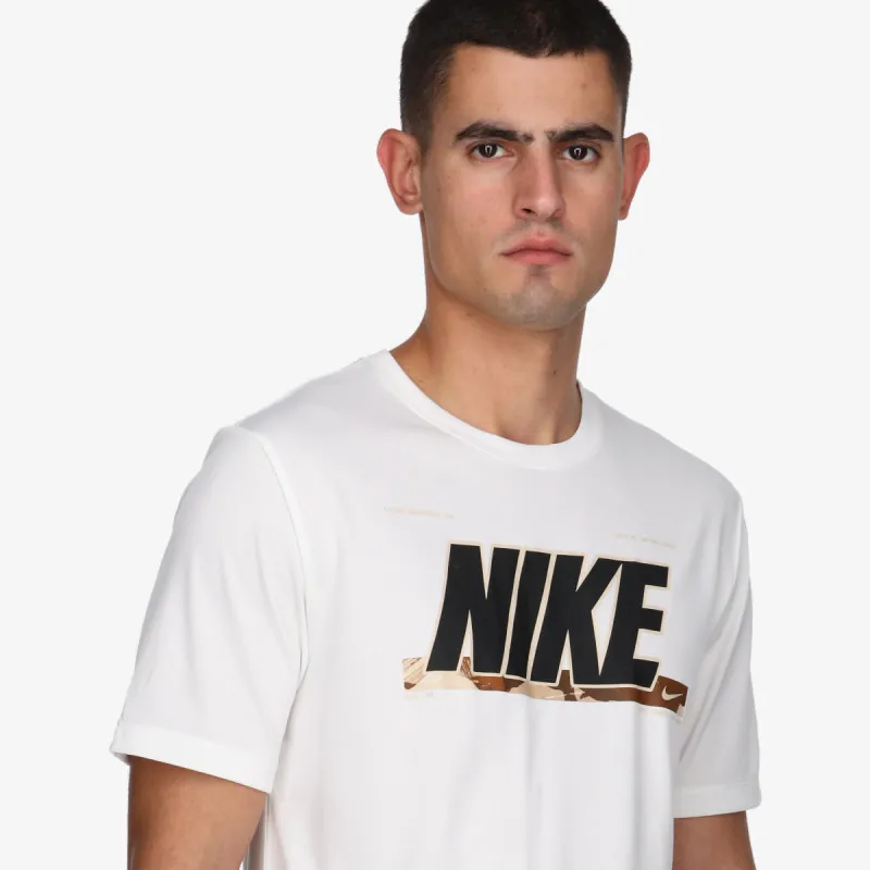 Nike Dri-FIT Fitness 