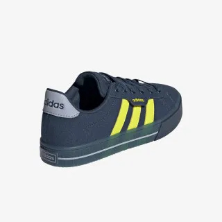 adidas DAILY 3.0 K