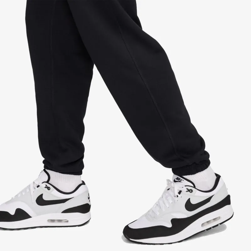 Nike Club 