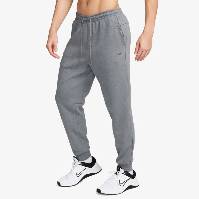 Nike Hlače Primary 