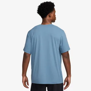 Nike Hyverse Swoosh 