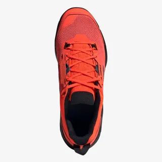 adidas TERREX AX4 
