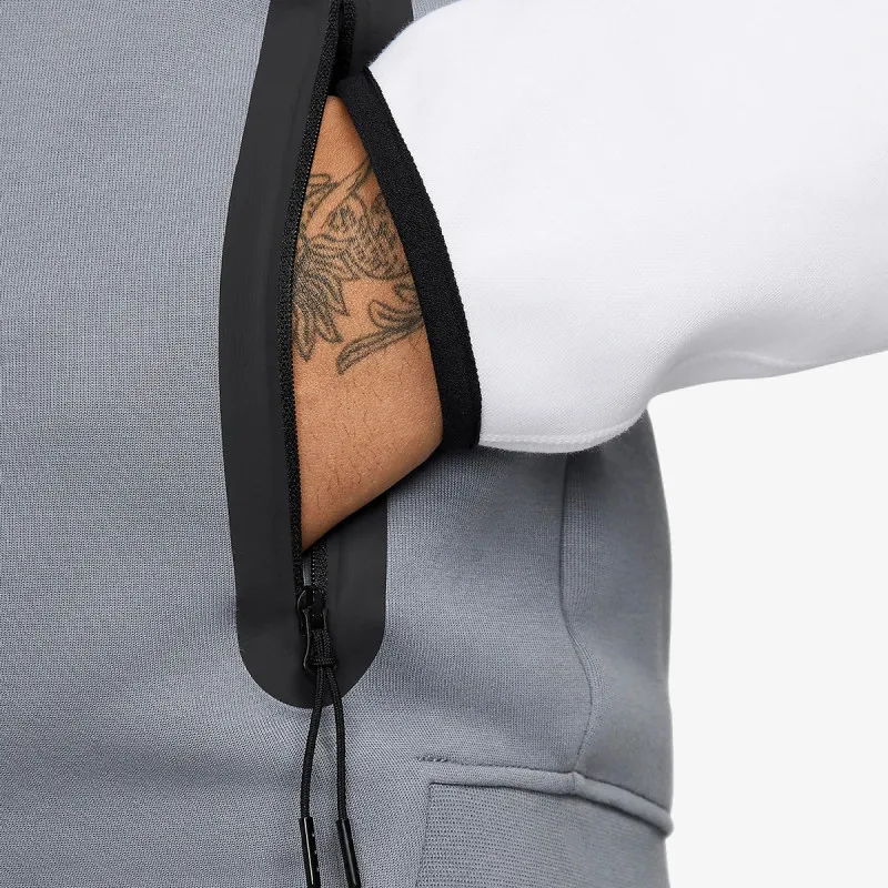 Nike Sportswear Tech Fleece 