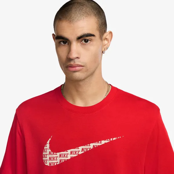 Nike Sportswear 