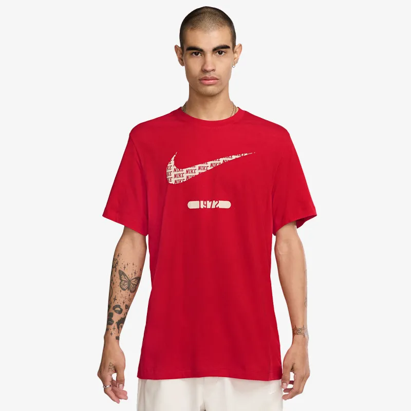 Nike Sportswear 