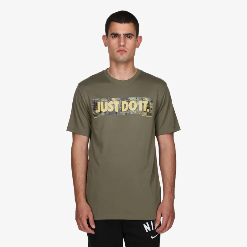 Nike Camo 