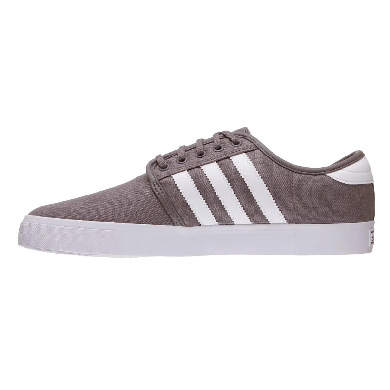 adidas SEELEY 