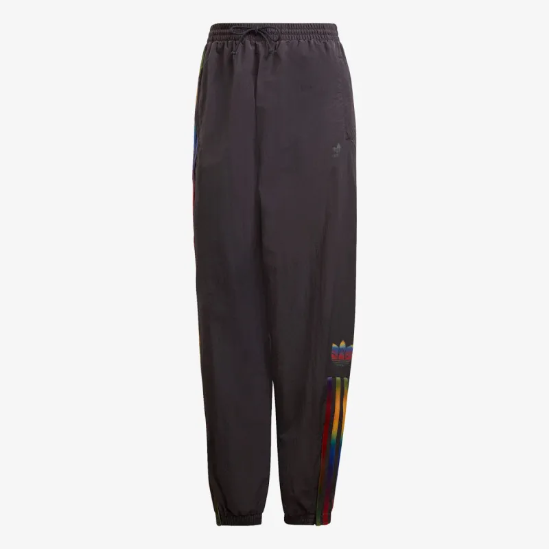 adidas TRACKPANTS 