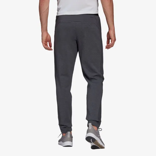 adidas DESIGNED TO MOVE MOTION 