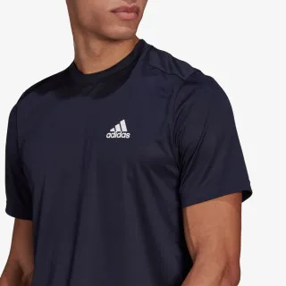adidas DESIGNED TO MOVE 