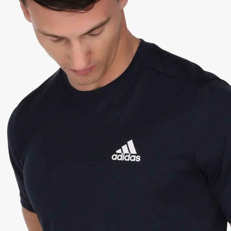 adidas DESIGNED TO MOVE 