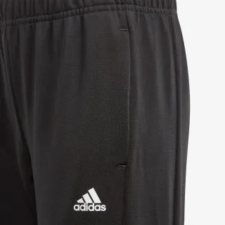 adidas ESSENTIALS 