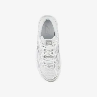 New Balance K 740 