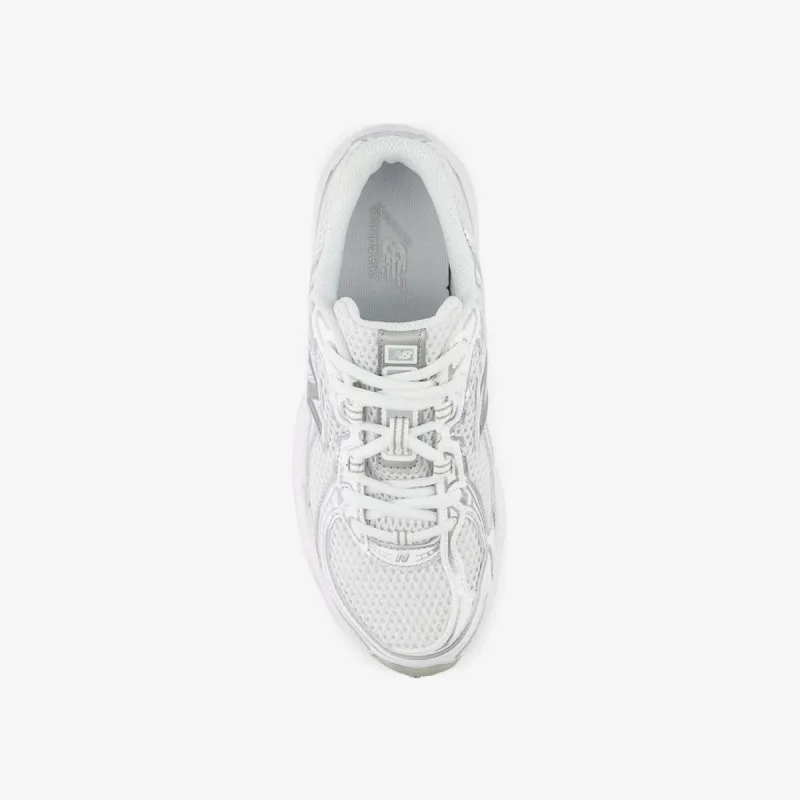 New Balance K 740 